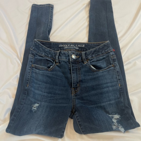 American Eagle Outfitter Super Stretch Distressed/Ripped Jeans Size 4 - Picture 12 of 15